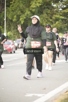 Runner Photo 4239816