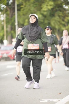 Runner Photo 4239822