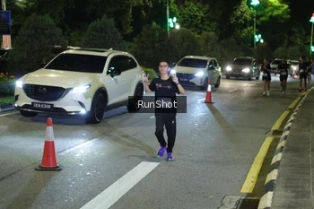 Runner Photo 4240006