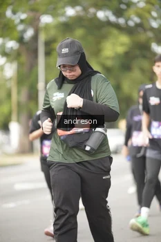 Runner Photo 4240063