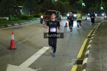 Runner Photo 4240122