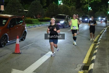 Runner Photo 4240124