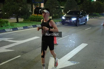 Runner Photo 4240131