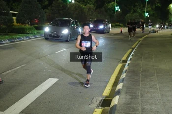 Runner Photo 4240134