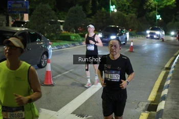 Runner Photo 4240135