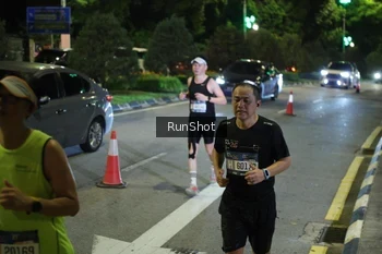 Runner Photo 4240136