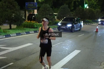Runner Photo 4240138