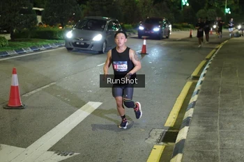 Runner Photo 4240143