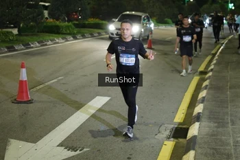 Runner Photo 4240147