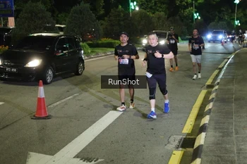Runner Photo 4240148