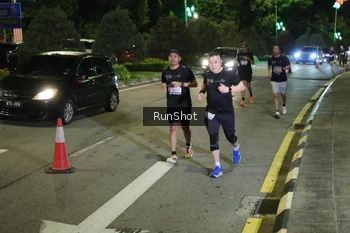 Runner Photo 4240149