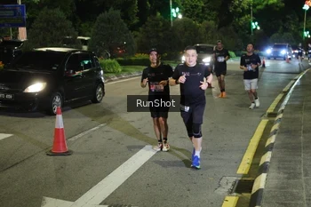Runner Photo 4240152