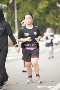 Runner Photo 4240154