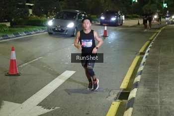 Runner Photo 4240159