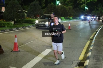 Runner Photo 4240170