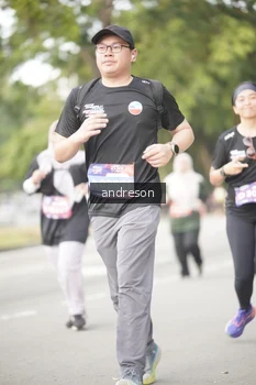 Runner Photo 4240192