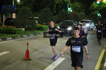 Runner Photo 4240291