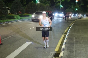 Runner Photo 4240294
