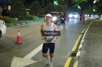 Runner Photo 4240299