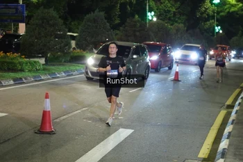 Runner Photo 4240301