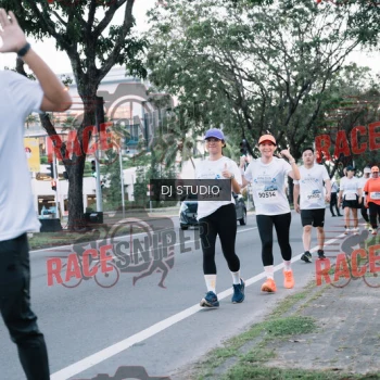 Runner Photo 424033