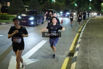 Runner Photo 4240353