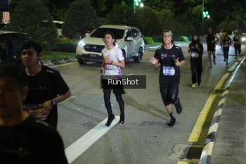 Runner Photo 4240357