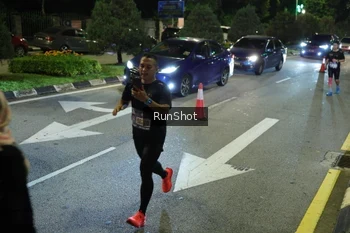 Runner Photo 4240363