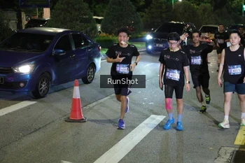 Runner Photo 4240374