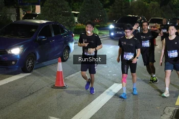 Runner Photo 4240376