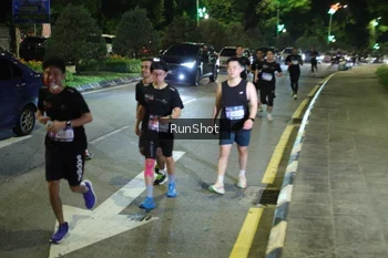 Runner Photo 4240383