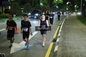 Runner Photo 4240389
