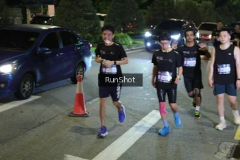Runner Photo 4240392