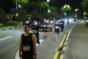 Runner Photo 4240393
