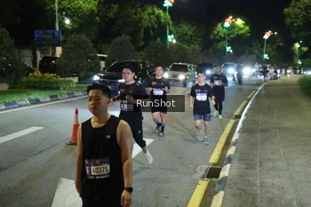 Runner Photo 4240396