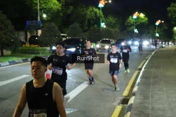 Runner Photo 4240398