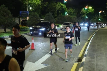 Runner Photo 4240401