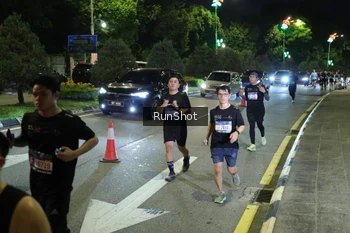 Runner Photo 4240403