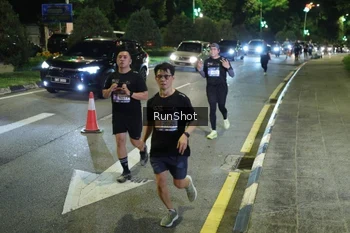 Runner Photo 4240410