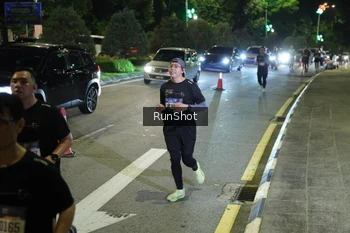 Runner Photo 4240411