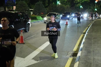 Runner Photo 4240412