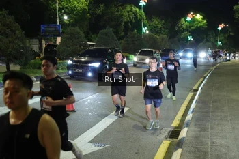 Runner Photo 4240419