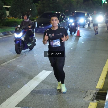Runner Photo 4240427