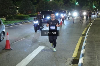 Runner Photo 4240428