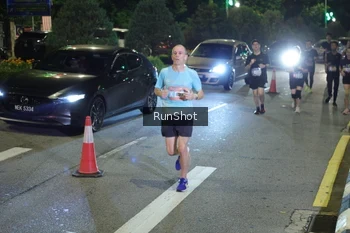 Runner Photo 4240429