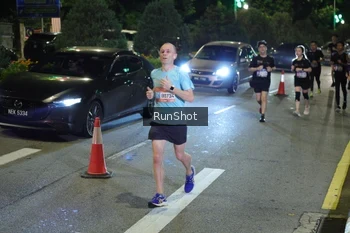 Runner Photo 4240431