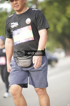Runner Photo 4240434