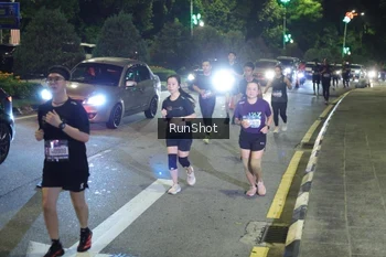 Runner Photo 4240445