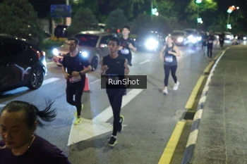 Runner Photo 4240464
