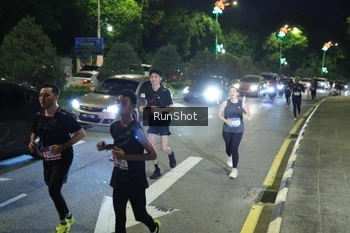 Runner Photo 4240467